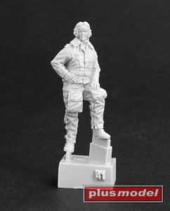 画像2: PlusModel[AL4096]1/48 Me 262 パイロット (2)