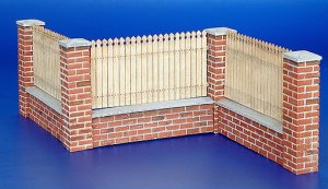 画像1: PlusModel[PM215]1/35レンガ土台付きの木柵 (1)