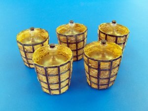 画像1: PlusModel[PM430]1/35バッテリー溶液運搬瓶(5個) (1)