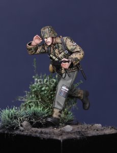 画像3: Rado Miniatures[RDM35055]1/35 WWII ドイツ MP40機関短銃を持つ武装親衛隊下士官 ノルマンディー1944 (3)