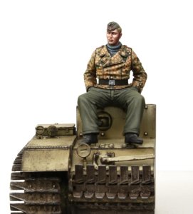 画像2: Rado Miniatures[RDM35066]1/35 WWII ドイツ 武装親衛隊 待機中の戦車兵 1944-1945年 (2)