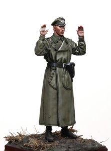 画像4: Rado Miniatures[RDM35067]1/35 WWII ドイツ 降伏する負傷した国防軍将校 1941-1945年 (4)