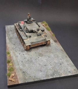 画像4: Reality in Scale[RIS35308]1/35 ポリウレタンシート雑草の生えた歩道と地方の石畳道路 (4)