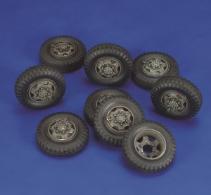 画像1: RoyalModel[RM391]1/35 独 Sd.kfz.232・8輪装甲車 ホイール (1)