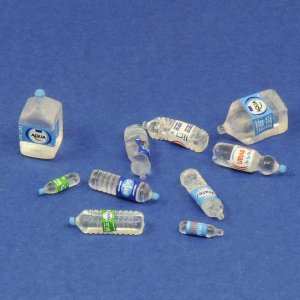 画像1: RoyalModel[RM746]1/35 飲料水ペットボトルセット 銘柄デカール付 (1)