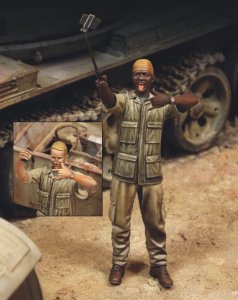画像1: RoyalModel[RM782]1/35 現用米 自撮りする兵士 (1)