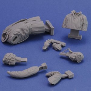 画像2: RoyalModel[RM1002]1/16 WWII アメリカ陸軍戦車兵セットNo.1 偵察中(2体入) (2)