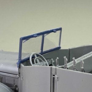 画像5: RoyalModel[RM1097]1/35 WWII 8.8cm対空自走砲 フォマーグ9t用フロントガラス(ダスヴェルク用) (5)