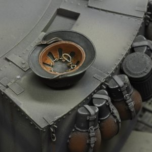 画像4: RoyalModel[RM1103]1/16 WWII ドイツ 歩兵用ヘルメットセット(2個入) (4)