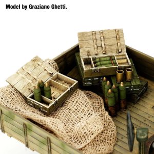 画像3: RoyalModel[RM1144]1/35 WWII イタリア 100/17 100mm榴弾砲 砲弾と木箱セット (3)