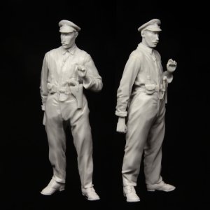 画像3: スターリングラード[ST1105]1/35WWIイギリス戦車兵(5)ツナギ服を着た戦車兵 (3)