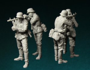 画像4: スターリングラード[ST3063]1/35ドイツ歩兵1939〜43(3)MGチーム(2体入)掃射開始 (4)