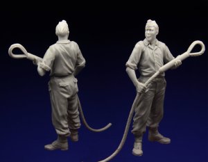 画像3: スターリングラード[ST3085]1/35ドイツ戦車兵クルクス1943(5)牽引ワイヤーを持つ (3)