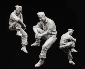 画像3: スターリングラード[ST3173]1/35休息する独機甲師団1941(3)車体に腰掛ける戦車兵 (3)