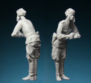 画像4: スターリングラード[ST3577]1/35ロシア赤軍煙草に付合う装填手1943〜45 (4)