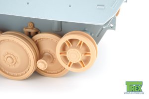 画像2: T-Rex Studio[TR35078-1]1/35 WWII ドイツパンサー戦車665mm径誘導輪リブバック型 2個セット(タコム用) (2)