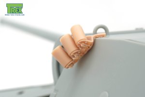 画像2: T-Rex Studio[TR35174]1/35 WWII ドイツ パンサー戦車D型用 スモークディスチャージャーセット (2)