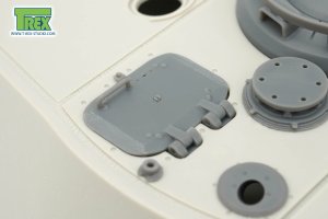画像2: T-Rex Studio[TR35206]1/35 WWII ドイツ キングタイガー重戦車ヘンシェル砲塔用 40mm厚装填手ハッチ 1944年7月以降 (2)