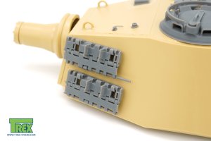 画像2: T-Rex Studio[TR35213-1]1/35 WWII ドイツ キングタイガー/ヤークトタイガー用 予備履帯ブラケットセット(予備履帯15セット入) (2)