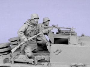 画像3: TANK[T-35025]1/35 WWII独 SS装甲擲弾兵 ハリコフ(冬)1943(2体) (3)