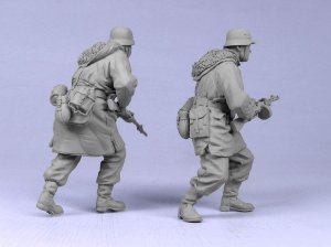 画像6: TANK[T-35036]1/35 WWII独 SS歩兵 #6 ハリコフ(冬)1943(2体) (6)