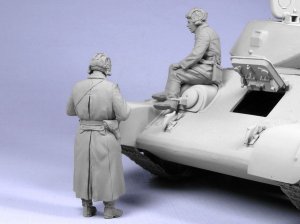 画像7: TANK[T-35045]1/35 WWII露 戦車将校 (冬)1941-42 (2体) (7)