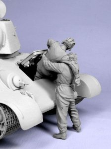 画像5: TANK[T-35113]1/35 WWII露 戦車兵「脱出」1943-45 (2体) (5)