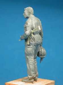 画像3: TANK[T-35172]1/35 現用露 ロシア義勇戦車兵(ノヴォロシア2014夏)(1体) (3)