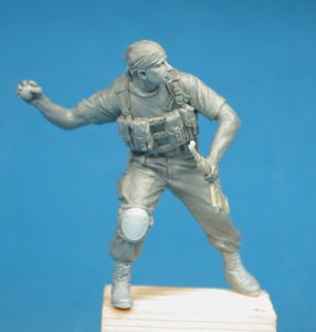 画像3: TANK[T-35175]1/35 現用露 ロシア義勇兵(ノヴォロシア2014夏)(1体) (3)