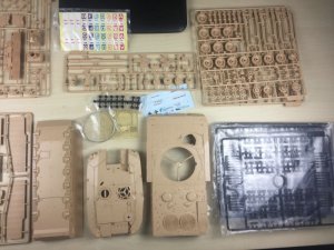 画像11: タイガーモデル[TM-4629]1/35 レオパルト2 レボルーションI 主力戦車 (11)