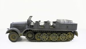 画像3: トランペッター[TR01583]1/35 ドイツ軍 Sd.kfz.8 12t重ハーフトラック (3)