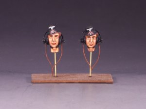 画像4: Valkyrie Miniature[VW35018]1/35 WWII ドイツ国防軍戦車兵バストセット 大戦初期(バスト2体入) (4)