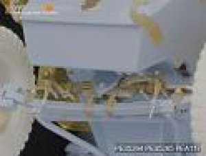 画像5: VoyagerModel [PE35266]1/35 WWII独 Sd.Kfz.251/1D型半装軌兵員輸送車 床板セット(DML用) (5)