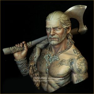 画像4: Young Miniatures[YH1867]1/10 中世前期 北欧 胸像 戦斧を持つビルカのヴァイキング戦士 (4)