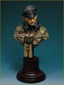 画像5: Young Miniatures[YM1805]1/10 WWIISS戦車兵士官 (5)