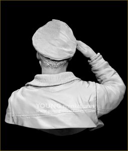 画像10: Young Miniatures[YM18102]1/10 WWII ドイツ海軍 Uボート艦長「母港への帰還」 胸像 (10)