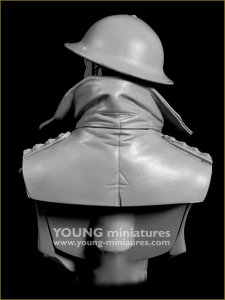 画像4: Young Miniatures[YM18104]1/10 WWI イギリス陸軍将校 突撃の笛が鳴る前に 胸像 (4)
