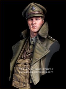 画像3: Young Miniatures[YM18104]1/10 WWI イギリス陸軍将校 突撃の笛が鳴る前に 胸像 (3)