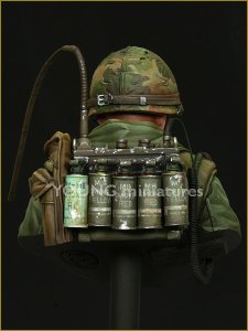 画像4: Young Miniatures[YM1817]1/10 ベトナム戦争 アメリカ海兵隊隊員 フエ1968 (4)