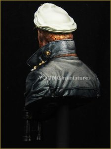 画像4: Young Miniatures[YM1847]1/10 WWIIドイツ海軍 Uボート司令官 (4)