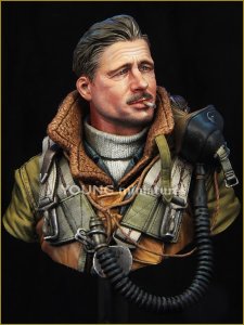 画像2: Young Miniatures[YM1850]1/10 WWIIRAF(英国空軍)爆撃機隊パイロット (2)