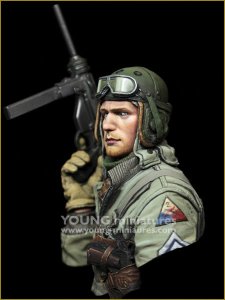 画像2: Young Miniatures[YM1881]1/10 WWIIアメリカ陸軍戦車兵長「車上の地獄」 (2)