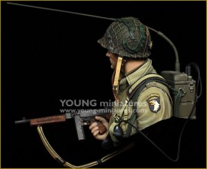 画像3: Young Miniatures[YM1885]1/10 WWII 米 アメリカ陸軍第101空挺師団無線兵胸像 カランタン1944 (3)