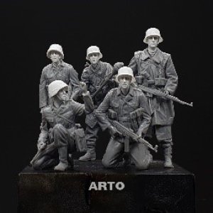 画像3: ARTOプロダクション[ARPAH35014]1/35 WW.II ドイツ軍 M42 ヘルメット着用頭部 タイプA  "緊張した顔"(5種セット) (タミヤ35382用) (3)