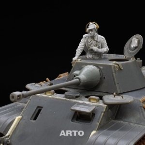 画像4: ARTOプロダクション[ARP35026]1/35 ヘッツァー 戦車長 (4)