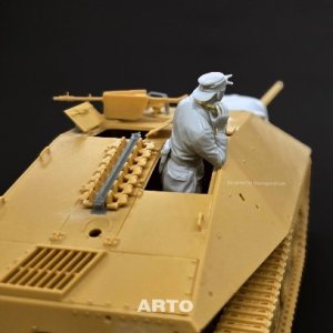 画像3: ARTOプロダクション[ARP35027]1/35 ヘッツァー 無線手 (3)