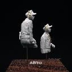 画像6: ARTOプロダクション[ARP35031]1/35  第101SS重戦車大隊タイガーI 無線手 & 操縦手(半身像) (6)