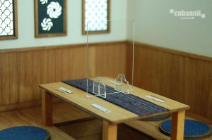 画像1: コバアニ模型工房[SP-005]1/12 ウイルス感染防止アクリル板 (1)