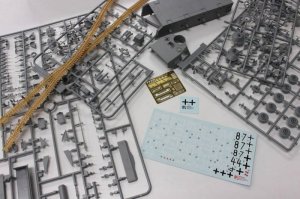 画像3: サイバーホビー [CH6736]1/35 WW.II ドイツ軍 IV号戦車D型 5cmL/60砲搭載型 (3)