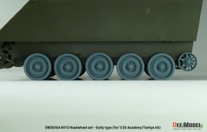 画像9: DEF.MODEL[DW35164]1/35 現用 アメリカ M113装甲兵員輸送車用初期型転輪セット 初期型誘導輪付(タミヤ/アカデミー用) (9)